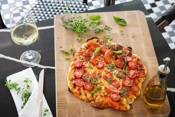 Uniworld SS La Venezia - Cielos Pizza.jpg